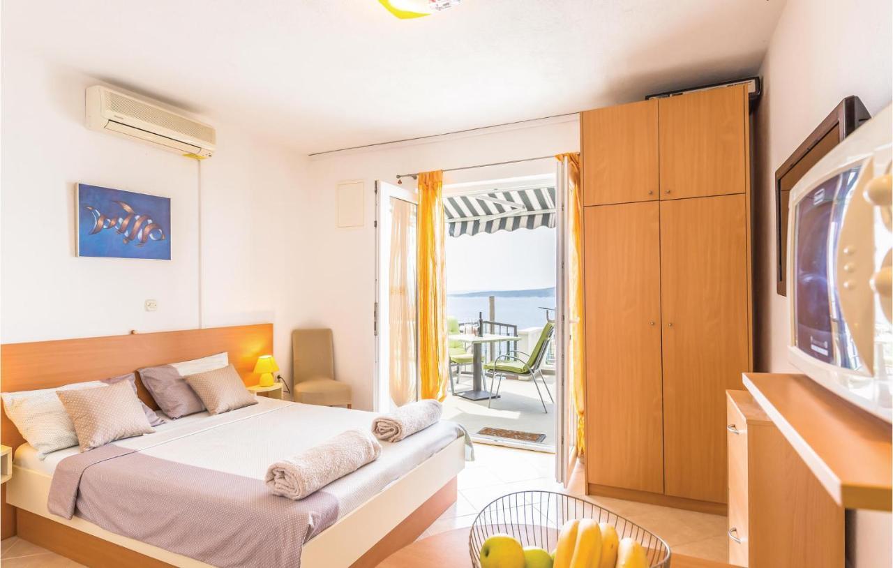 Lovely Apartment In Brela With House Sea View Екстер'єр фото